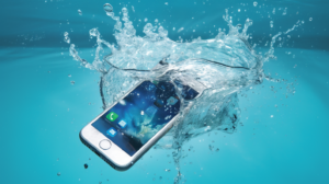 celular caindo dentro da piscina - Como fazer seguro para celular